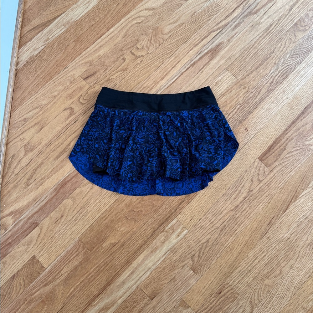 Lululemon skort patterned blue skirt with shorts size 8